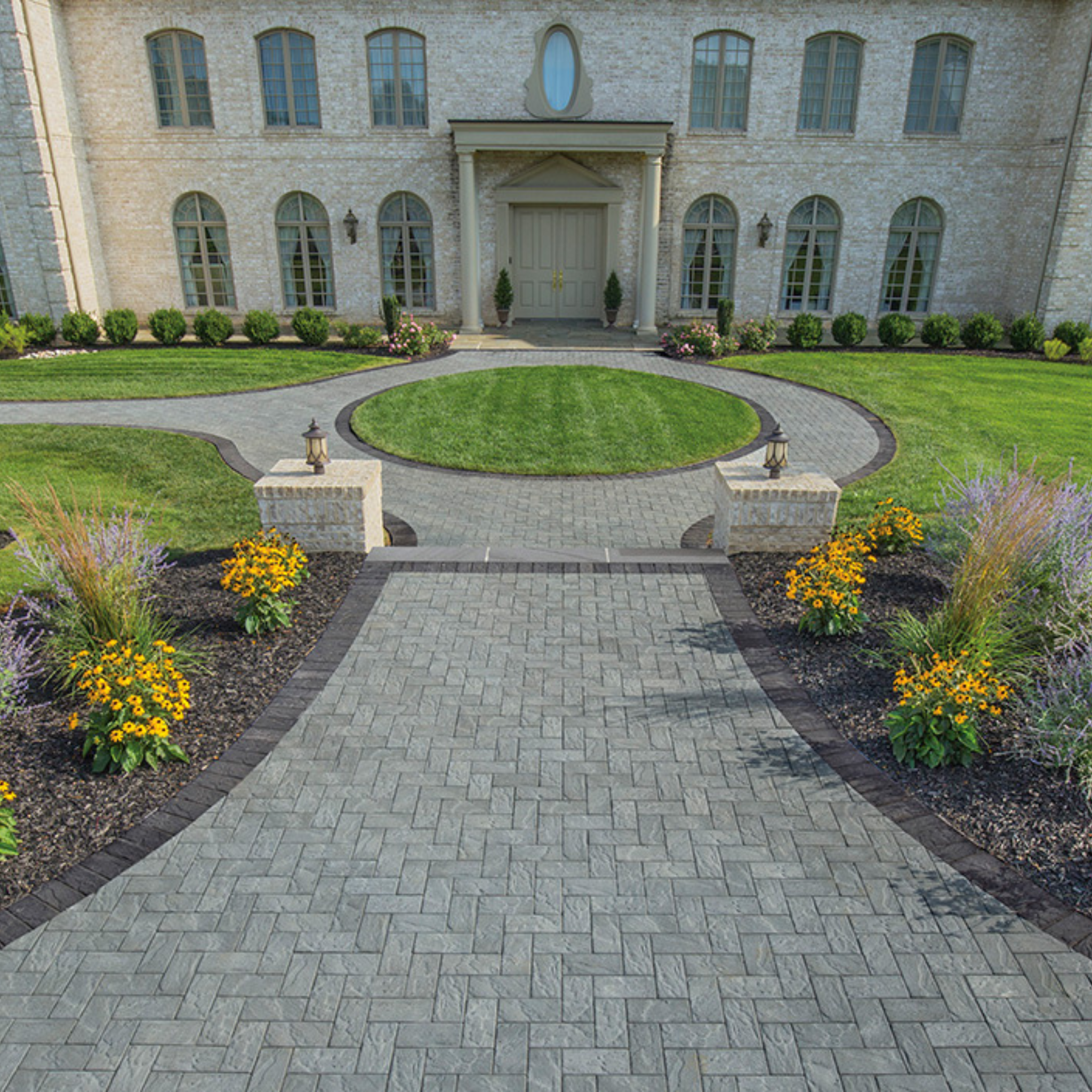 Cambridge Sherwood Ledgestone Smooth 4.5 x 9 Pavers | Fanelli Cambridge Sherwood Ledgestone Smooth 4.5 x 9 Pavers | Fanelli